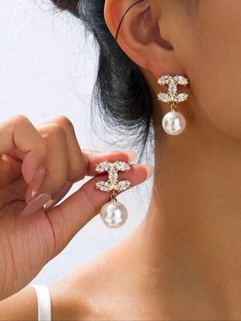 Chanel Style Earrinngs - Picture 4 of 4